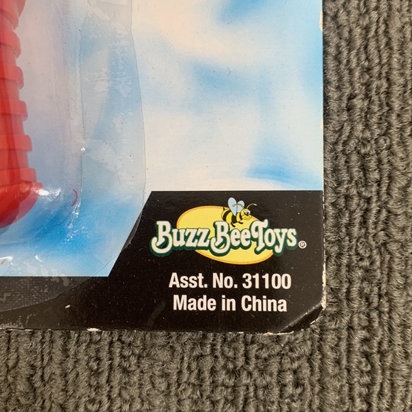 Water Warriors Power Shot Water Blaster With Equalizer Trigger Red BuzzBee Toys - Picture 5 of 8